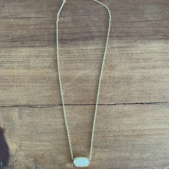 Kendra Scott Classic “Elisa” necklace Iridescent Drusy - Picture 3 of 4